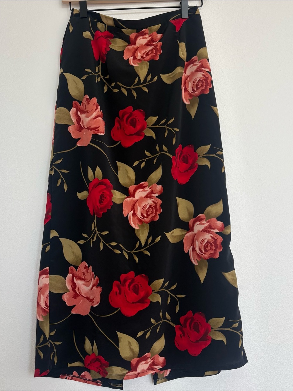 Vintage Y2K Floral Midi Skirt Women Medium Black Pink Red Floral